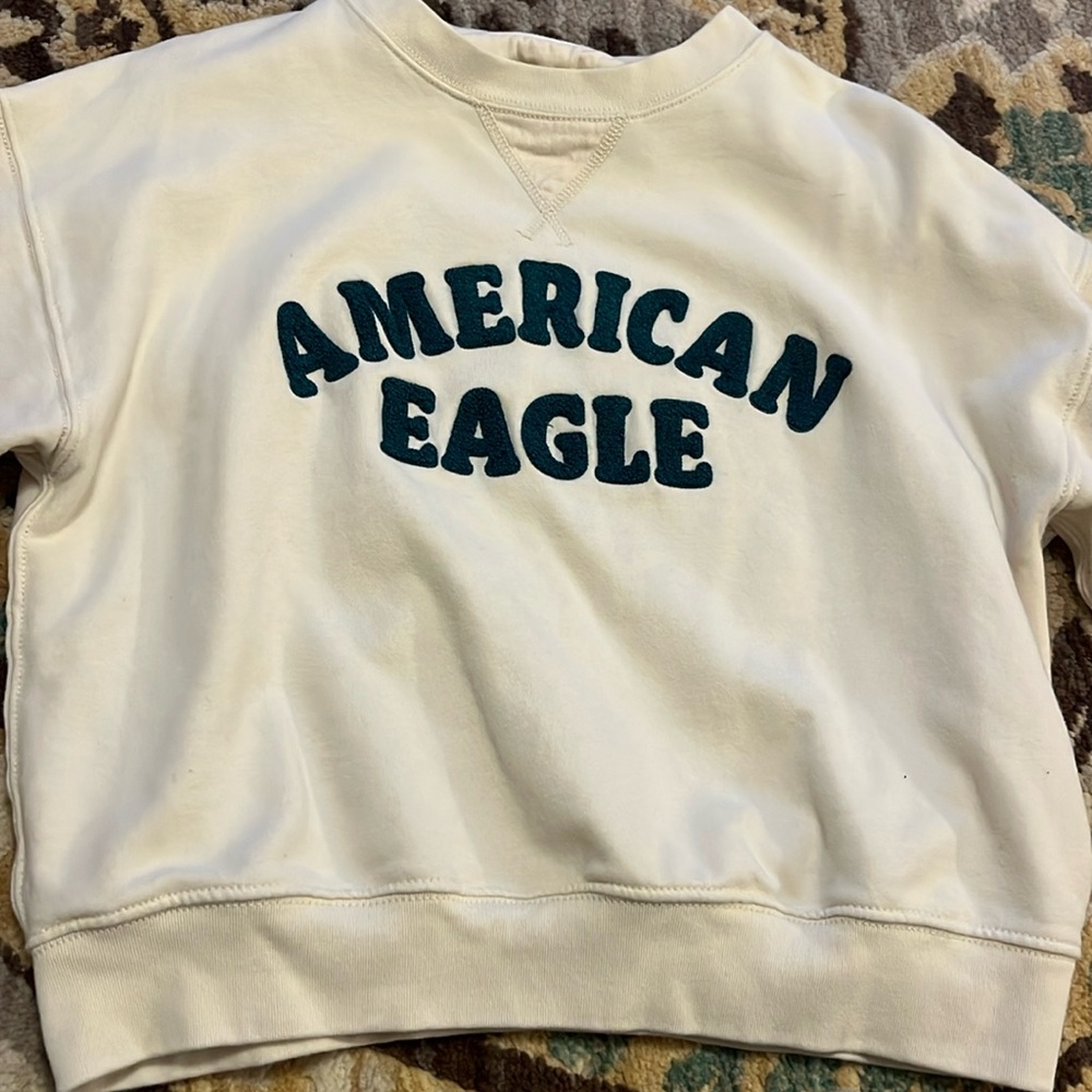 American Eagle crewneck